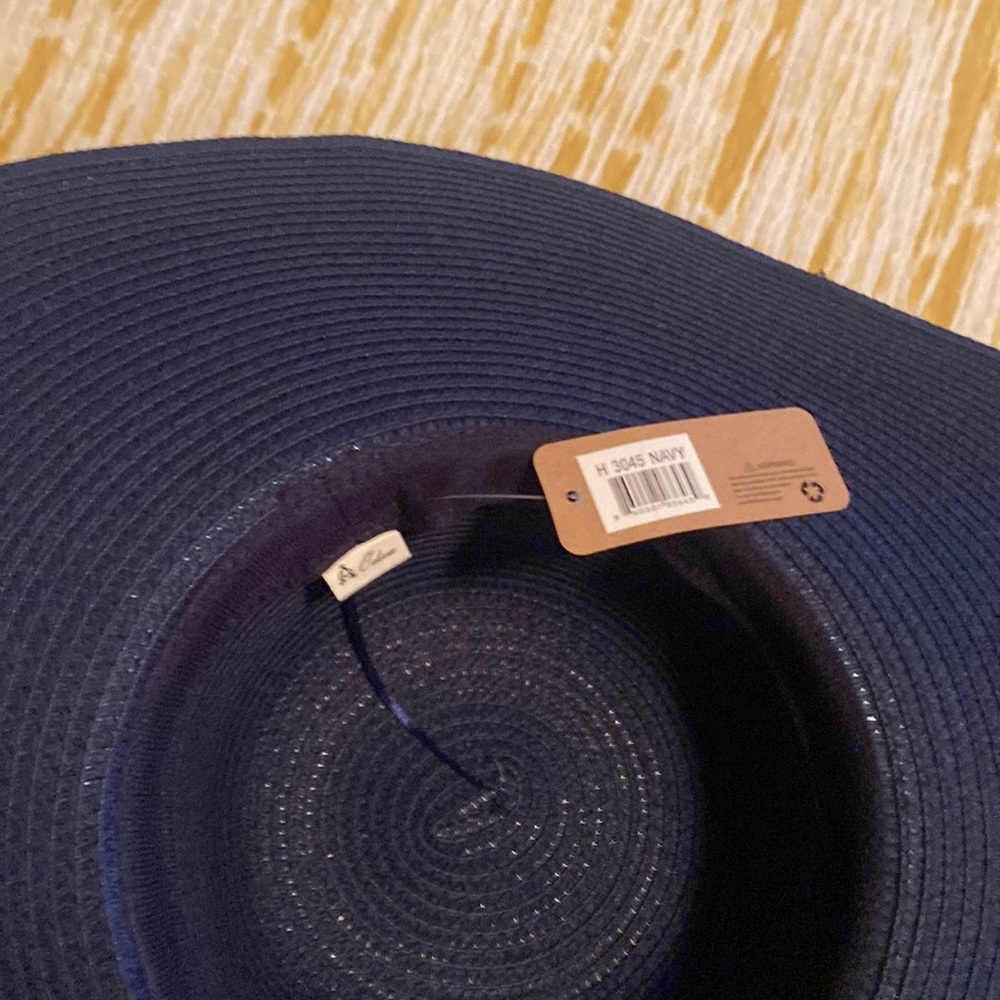 Navy blue, beach, cruise, or casual hat! - Picture 4 of 4